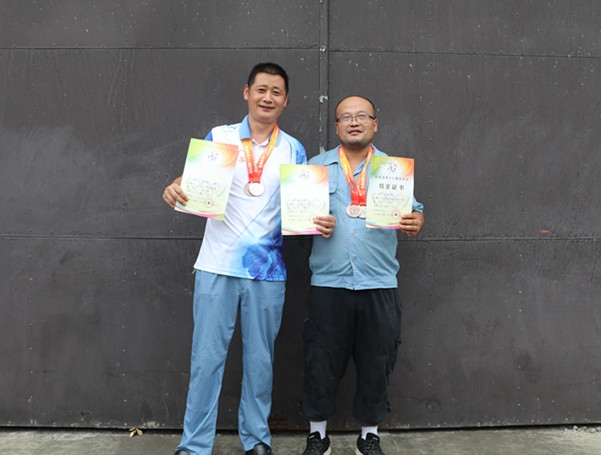 Liu Feng and Du Wei, the Handicapped Employees of Far East Holding Group Gain Ex...